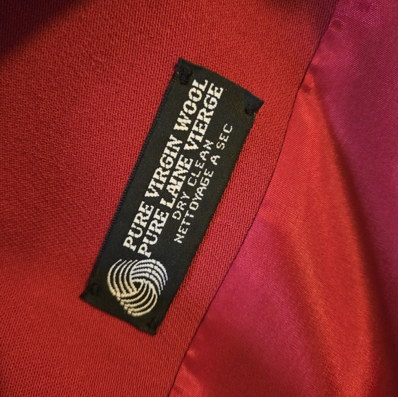 *Final Price* Gorgeous Peter Nygard 100% Virgin Wool Blazer - Picture 4 of 8